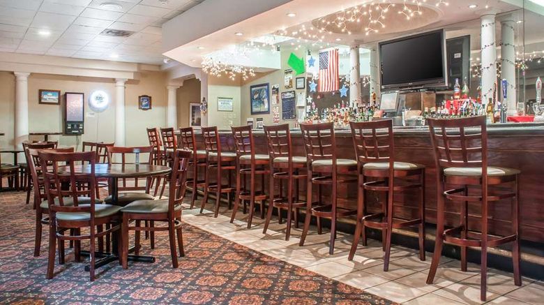 <b>Quality Inn & Suites Palm Island Restaurant</b>. Images powered by <a href="https://iceportal.shijigroup.com/" title="IcePortal" target="_blank">IcePortal</a>.