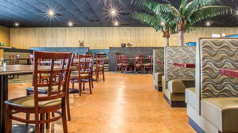<b>Quality Inn & Suites Palm Island Restaurant</b>. Images powered by <a href="https://iceportal.shijigroup.com/" title="IcePortal" target="_blank">IcePortal</a>.