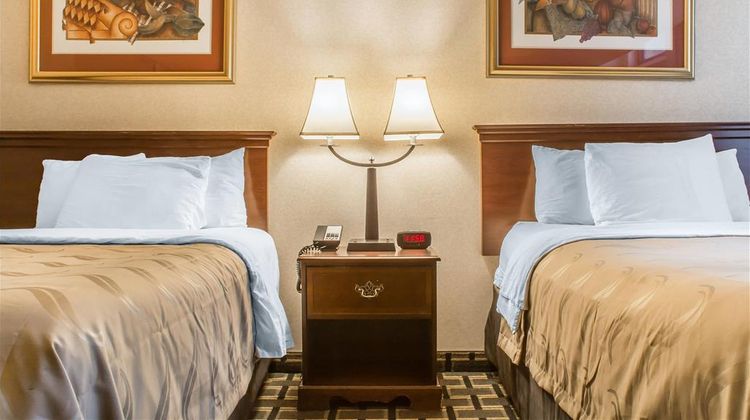 Quality Inn & Suites Palm Island Suite