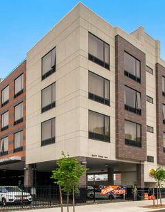 Comfort Inn & Suites Bronx, NY
