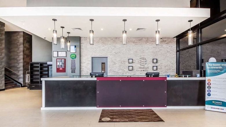 <b>Comfort Inn & Suites Bronx, NY Lobby</b>. Images powered by <a href="https://iceportal.shijigroup.com/" title="IcePortal" target="_blank">IcePortal</a>.
