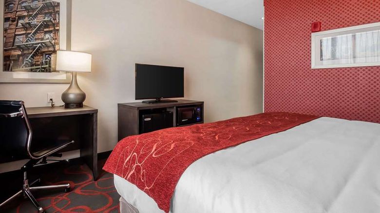 <b>Comfort Inn & Suites Bronx, NY Room</b>. Images powered by <a href="https://iceportal.shijigroup.com/" title="IcePortal" target="_blank">IcePortal</a>.