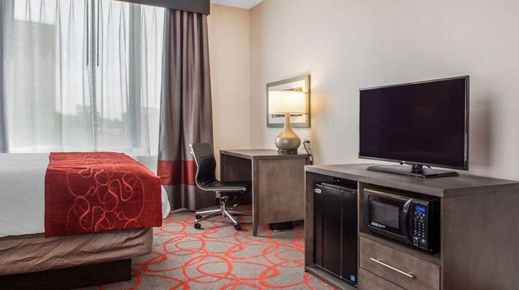 Comfort Inn & Suites Bronx, NY Suite