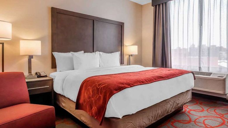 <b>Comfort Inn & Suites Bronx, NY Room</b>. Images powered by <a href="https://iceportal.shijigroup.com/" title="IcePortal" target="_blank">IcePortal</a>.