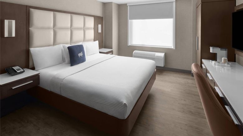 <b>Cambria Hotel New York - Chelsea Room</b>. Images powered by <a href="https://iceportal.shijigroup.com/" title="IcePortal" target="_blank">IcePortal</a>.