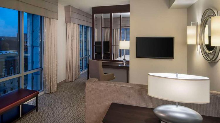 Cambria Hotel White Plains-Downtown Suite