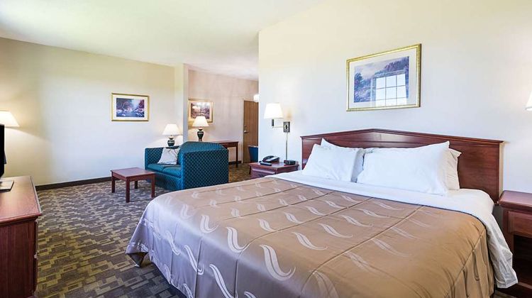 Quality Inn & Suites Schoharie Suite