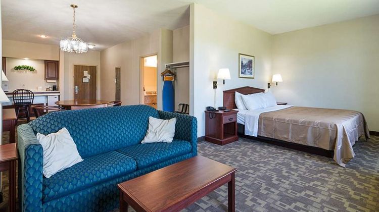 Quality Inn & Suites Schoharie Suite