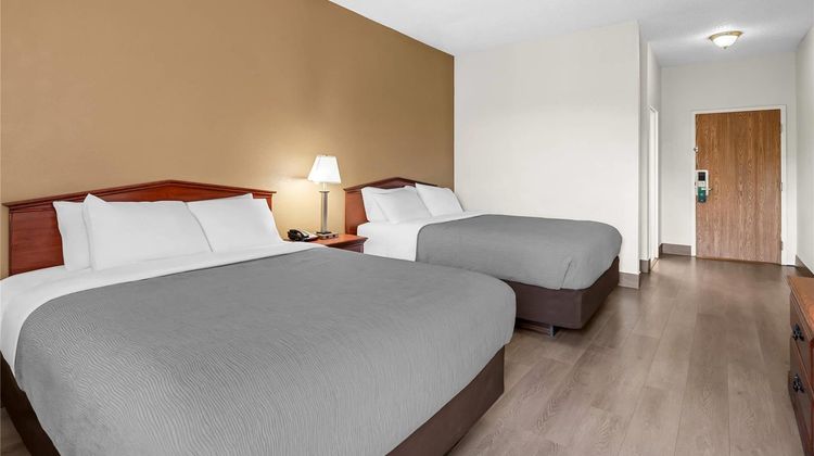 Quality Inn & Suites Schoharie Room