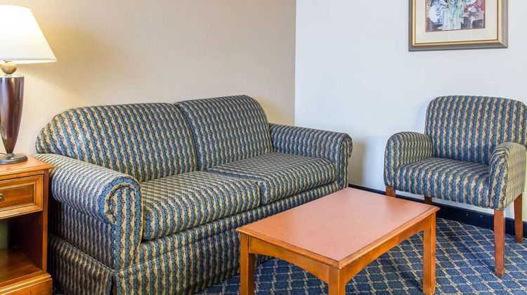 Clarion Hotel & Conference Center Suite