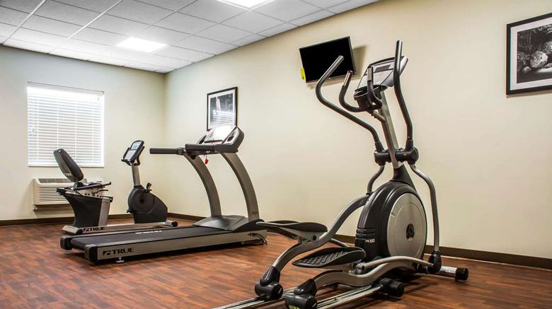 <b>Sleep Inn and Suites Syracuse Airport Health</b>. Images powered by <a href="https://iceportal.shijigroup.com/" title="IcePortal" target="_blank">IcePortal</a>.