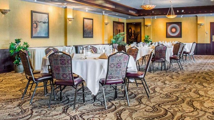 Clarion Hotel & Suites Riverfront Meeting