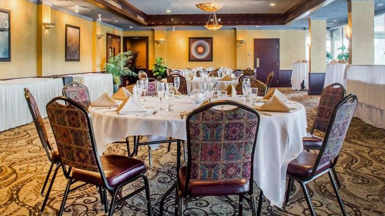Clarion Hotel & Suites Riverfront Meeting