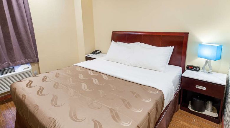 <b>Quality Inn near Sunset Park Room</b>. Images powered by <a href="https://iceportal.shijigroup.com/" title="IcePortal" target="_blank">IcePortal</a>.