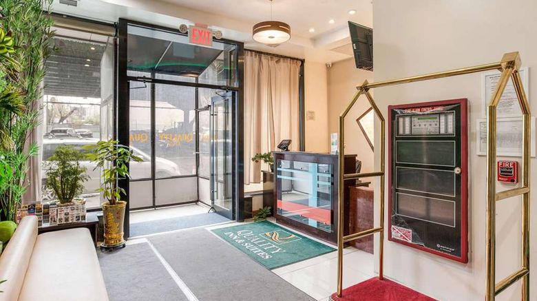<b>Quality Inn near Sunset Park Lobby</b>. Images powered by <a href="https://iceportal.shijigroup.com/" title="IcePortal" target="_blank">IcePortal</a>.