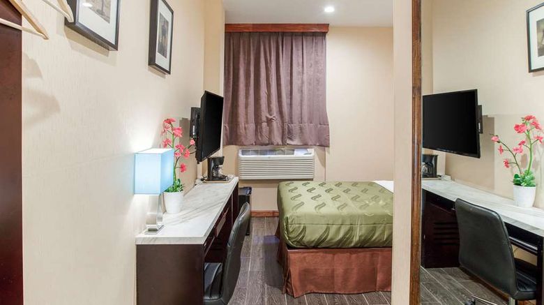 <b>Quality Inn near Sunset Park Room</b>. Images powered by <a href="https://iceportal.shijigroup.com/" title="IcePortal" target="_blank">IcePortal</a>.