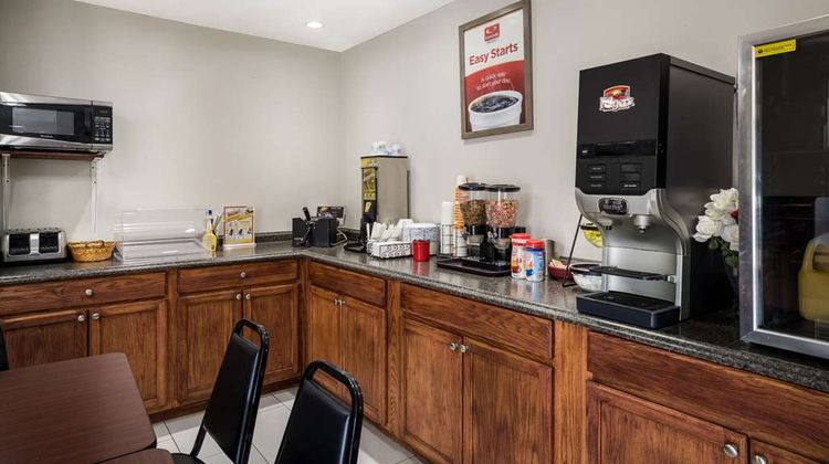 Econo Lodge Inn/Suites Canandaigua Motel Restaurant