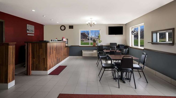 Econo Lodge Inn/Suites Canandaigua Motel Lobby