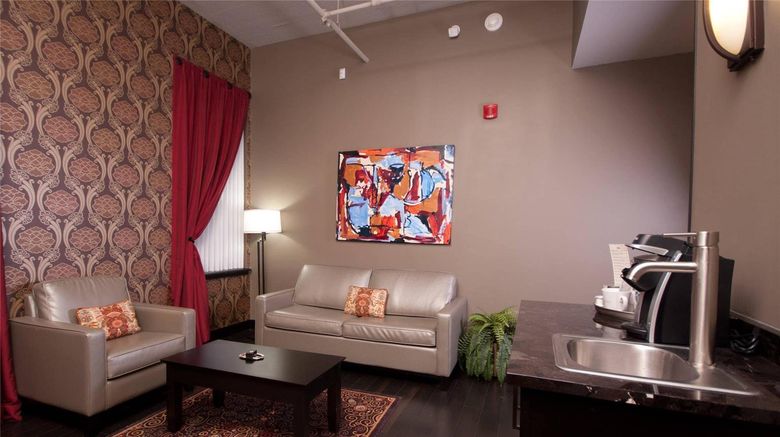 <b>The Giacomo, an Ascend Hotel Suite</b>. Images powered by <a href="https://iceportal.shijigroup.com/" title="IcePortal" target="_blank">IcePortal</a>.