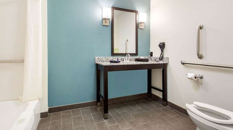 Sleep Inn & Suites Middletown - Goshen Room