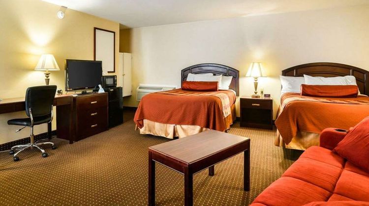 Rodeway Inn Weedsport Suite