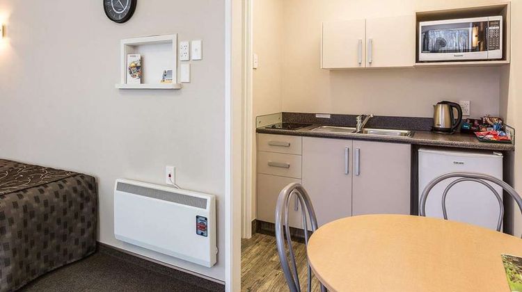 Comfort Inn Tayesta Motel Room
