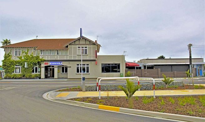 Comfort Inn Westshore Beach Exterior