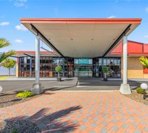 Quality Hotel Lincoln Green Exterior