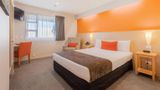 Quality Hotel Lincoln Green Room