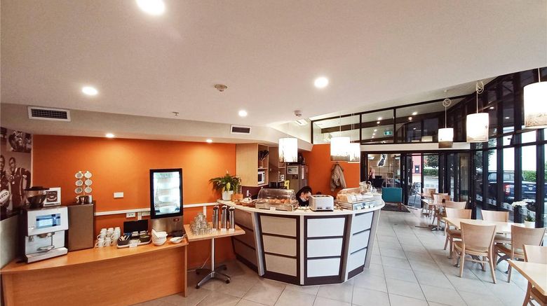 <b>Quality Hotel Lincoln Green Restaurant</b>. Images powered by <a href="https://iceportal.shijigroup.com/" title="IcePortal" target="_blank">IcePortal</a>.
