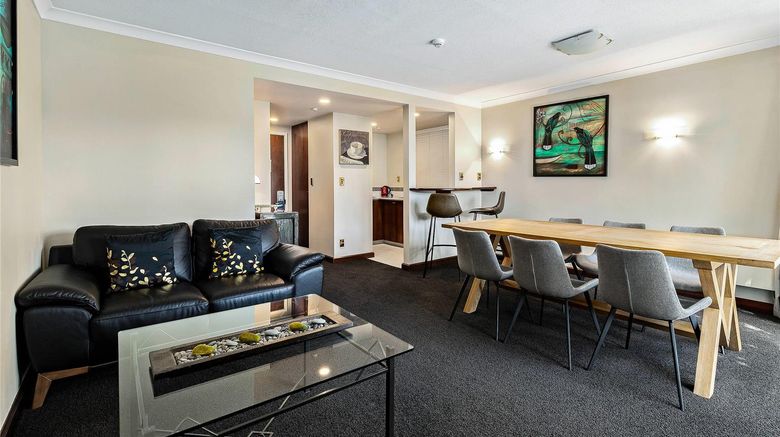 <b>Hotel Elms Christchurch, Ascend Hotel Suite</b>. Images powered by <a href="https://iceportal.shijigroup.com/" title="IcePortal" target="_blank">IcePortal</a>.