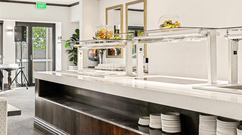 <b>Hotel Elms Christchurch, Ascend Hotel Restaurant</b>. Images powered by <a href="https://iceportal.shijigroup.com/" title="IcePortal" target="_blank">IcePortal</a>.