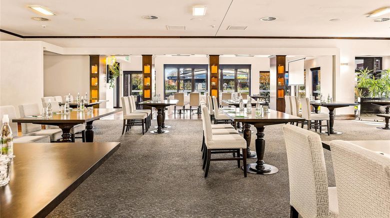<b>Hotel Elms Christchurch, Ascend Hotel Restaurant</b>. Images powered by <a href="https://iceportal.shijigroup.com/" title="IcePortal" target="_blank">IcePortal</a>.