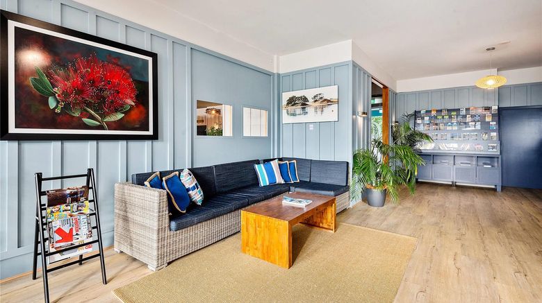 <b>Quality Hotel Oceans Tutukaka Lobby</b>. Images powered by <a href="https://iceportal.shijigroup.com/" title="IcePortal" target="_blank">IcePortal</a>.
