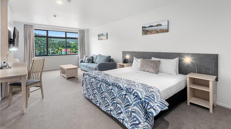 <b>Quality Hotel Oceans Tutukaka Suite</b>. Images powered by <a href="https://iceportal.shijigroup.com/" title="IcePortal" target="_blank">IcePortal</a>.