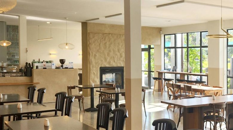 <b>Quality Hotel Oceans Tutukaka Restaurant</b>. Images powered by <a href="https://iceportal.shijigroup.com/" title="IcePortal" target="_blank">IcePortal</a>.