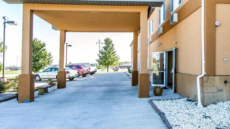 Quality Inn Exterior