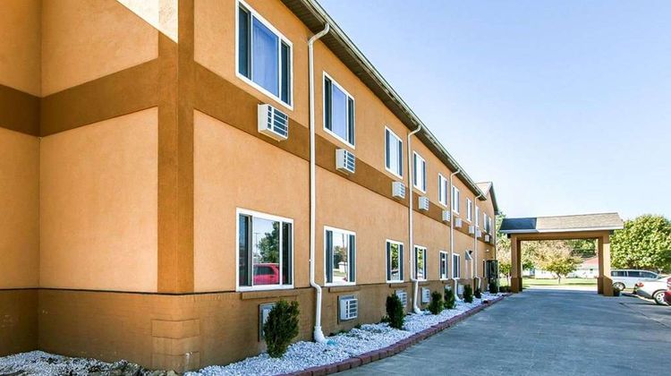 Quality Inn Exterior