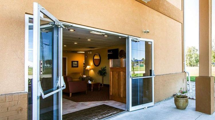 Quality Inn Exterior