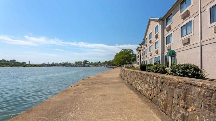 Comfort Inn at River's Edge Other
