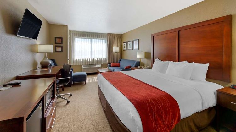 Comfort Inn at River's Edge Room
