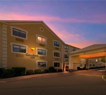 Comfort Inn at River's Edge Exterior