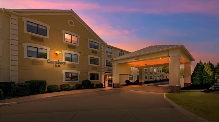 Comfort Inn at River's Edge Exterior