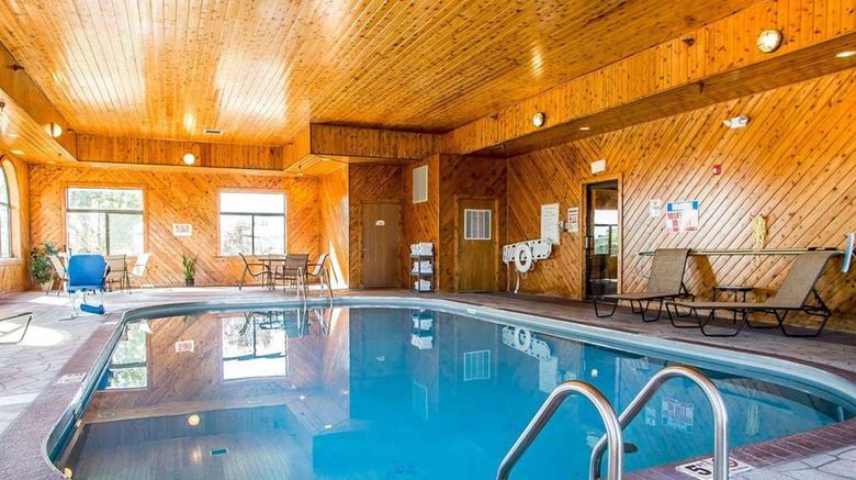 <b>Quality Inn Greenville Pool</b>. Images powered by <a href="https://iceportal.shijigroup.com/" title="IcePortal" target="_blank">IcePortal</a>.