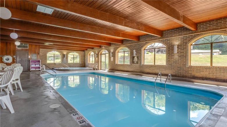 <b>Comfort Inn Millersburg Pool</b>. Images powered by <a href="https://iceportal.shijigroup.com/" title="IcePortal" target="_blank">IcePortal</a>.