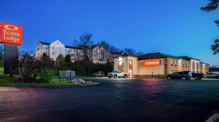 Econo Lodge Exterior