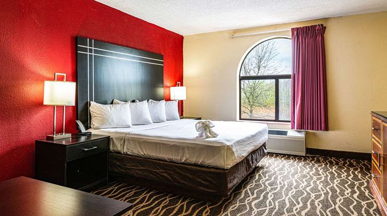 <b>Econo Lodge Suite</b>. Images powered by <a href="https://iceportal.shijigroup.com/" title="IcePortal" target="_blank">IcePortal</a>.