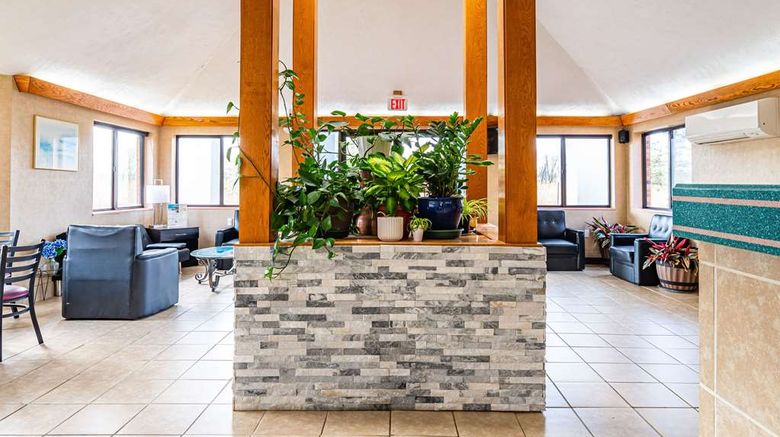 <b>Econo Lodge Lobby</b>. Images powered by <a href="https://iceportal.shijigroup.com/" title="IcePortal" target="_blank">IcePortal</a>.