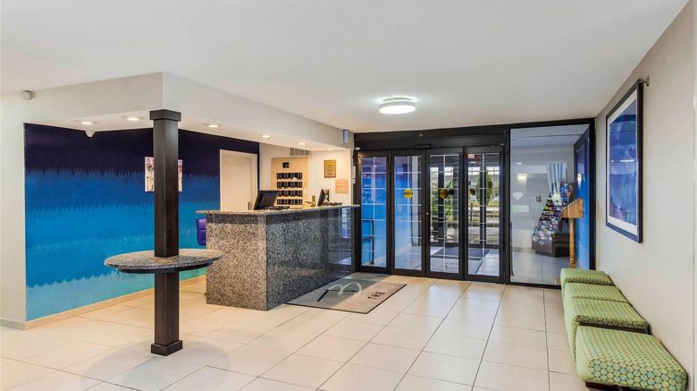 <b>The Blu Hotel, Ascend Hotel Collection Lobby</b>. Images powered by <a href="https://iceportal.shijigroup.com/" title="IcePortal" target="_blank">IcePortal</a>.