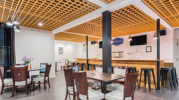 The Blu Hotel, Ascend Hotel Collection Restaurant